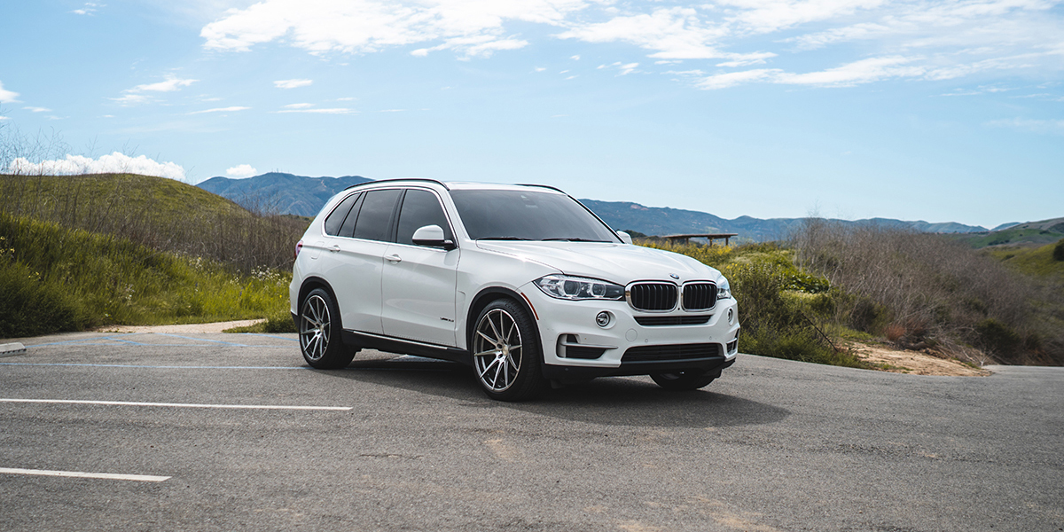 BMW X5 with Verde Wheels V20 Insignia